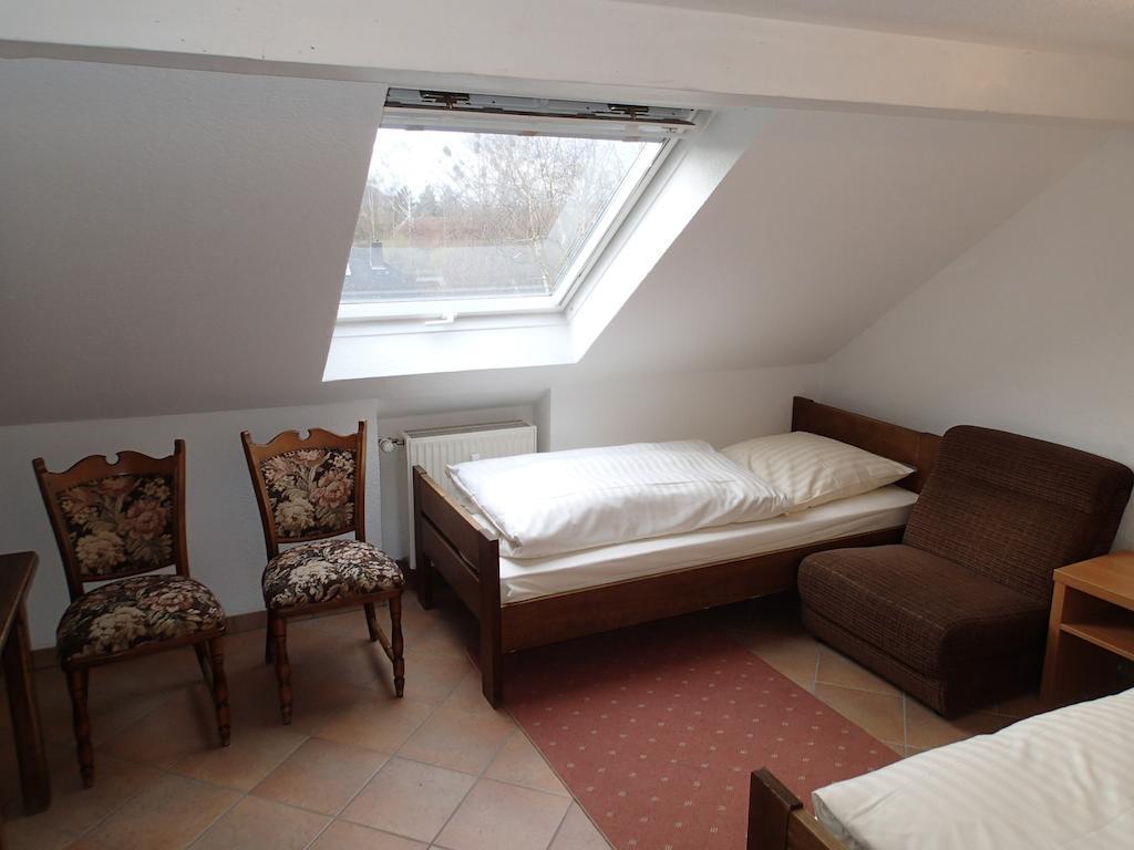 Schapers Ferienwohnungen Emmerthal Ruang foto
