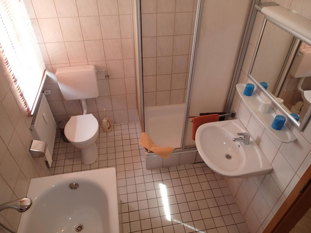 Schapers Ferienwohnungen Emmerthal Ruang foto