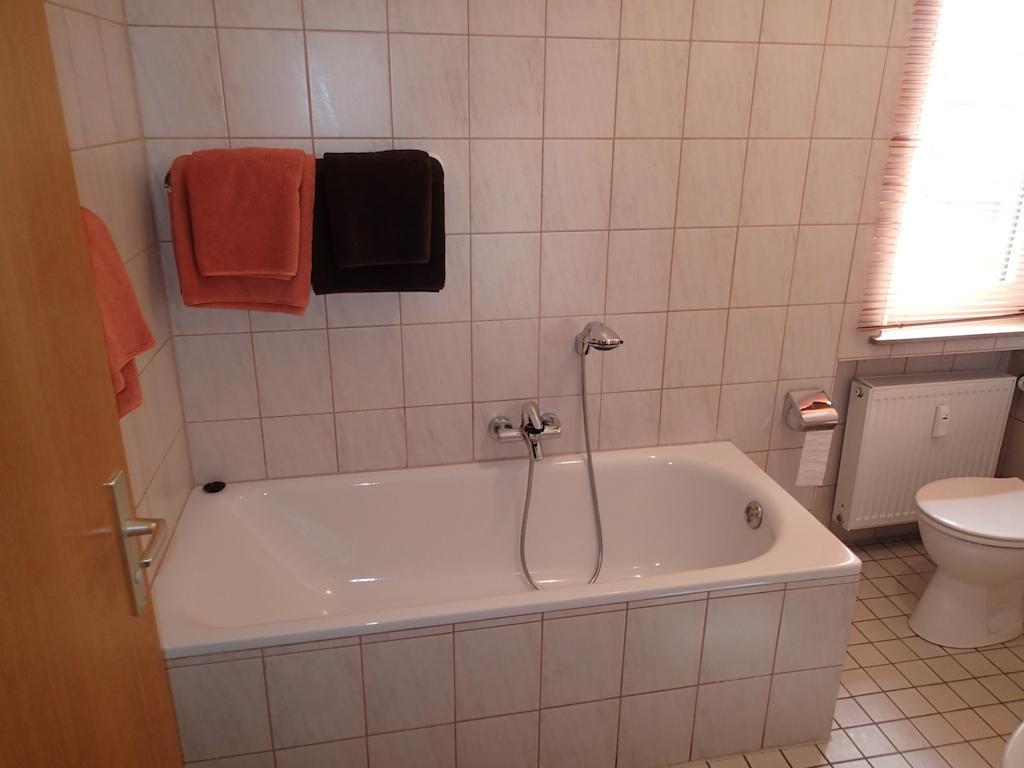 Schapers Ferienwohnungen Emmerthal Ruang foto