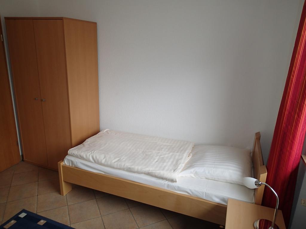 Schapers Ferienwohnungen Emmerthal Ruang foto