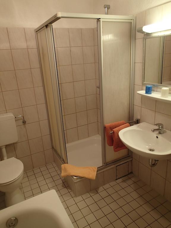 Schapers Ferienwohnungen Emmerthal Ruang foto